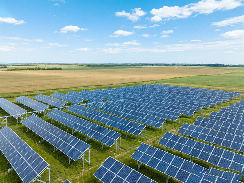 Farm Solar PV Systemy montażu: technologia, zastosowania i perspektywy