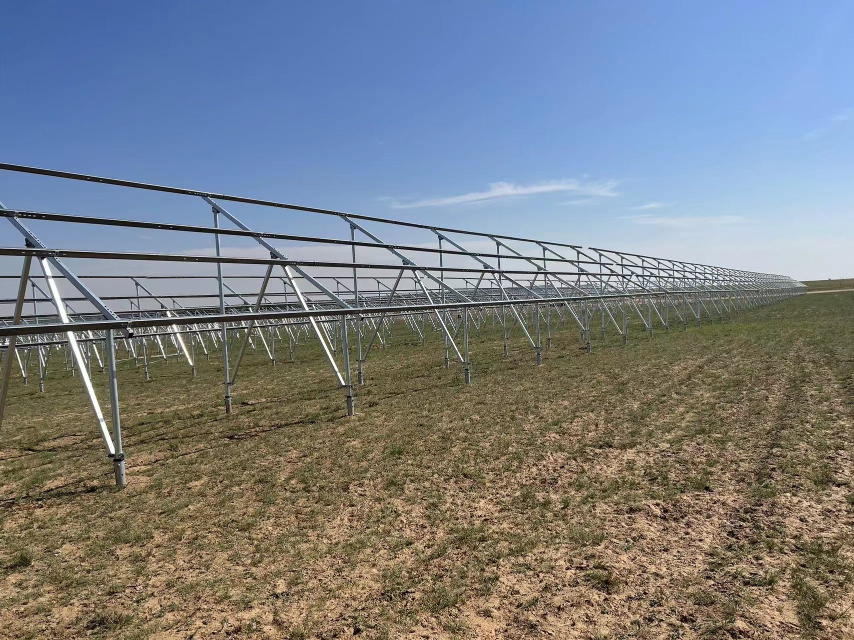 System solarnego montażu naziemnego w Stanach Zjednoczonych w 2020 r